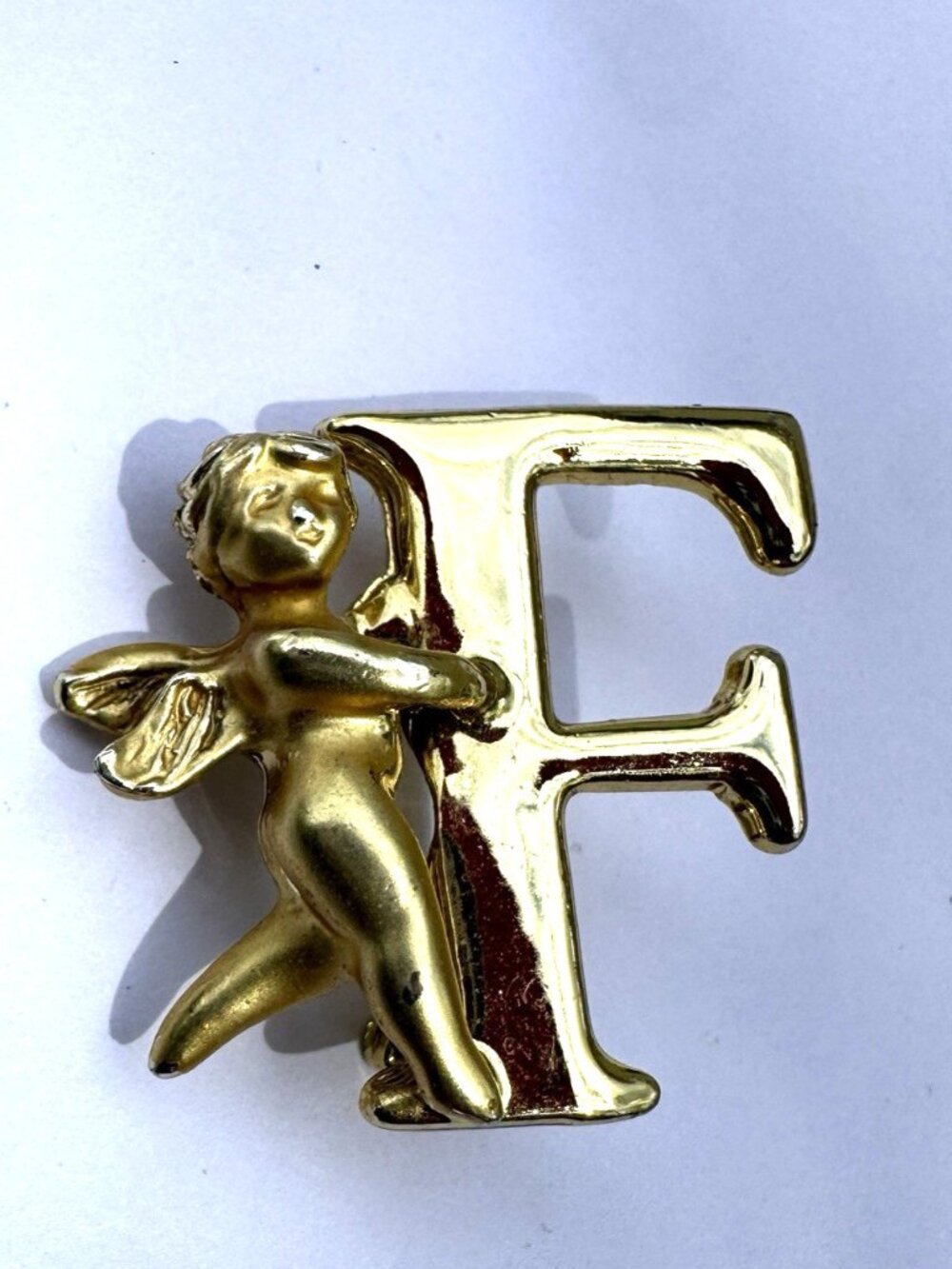 Vintage 70s Luca L Razza 1" Initial F Gold Tone Cherub Angel Lapel Pin